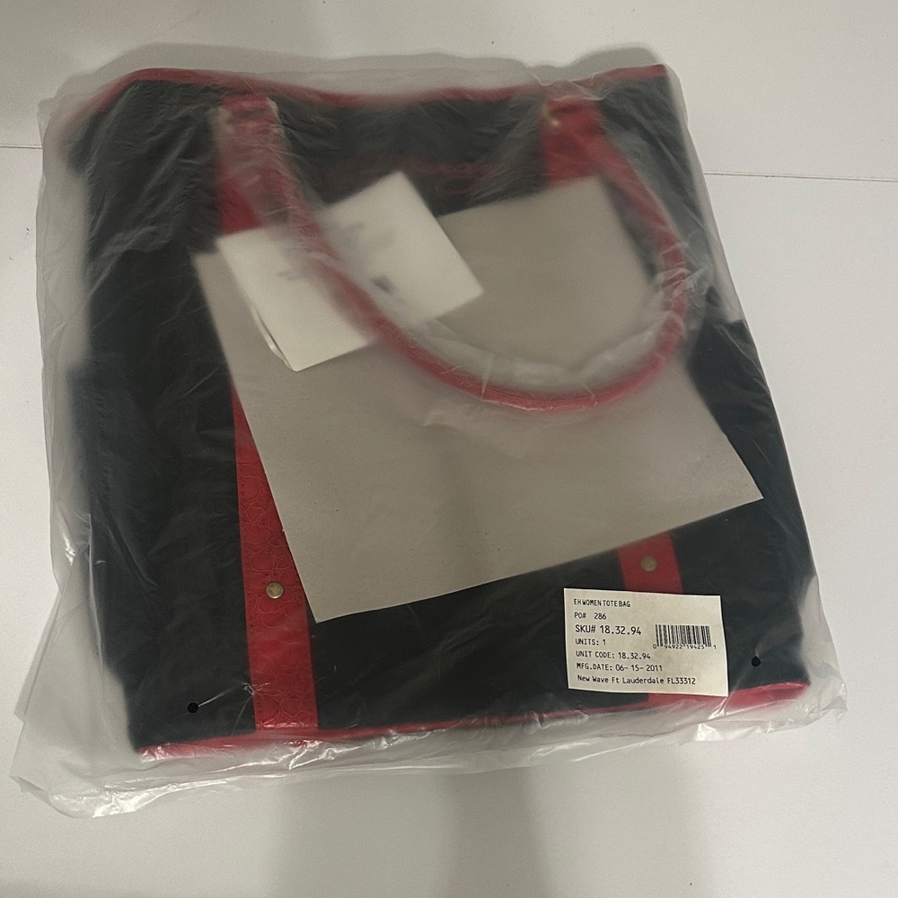 Ed Hardy Black and Red Tote Bag - Picture 8 of 10